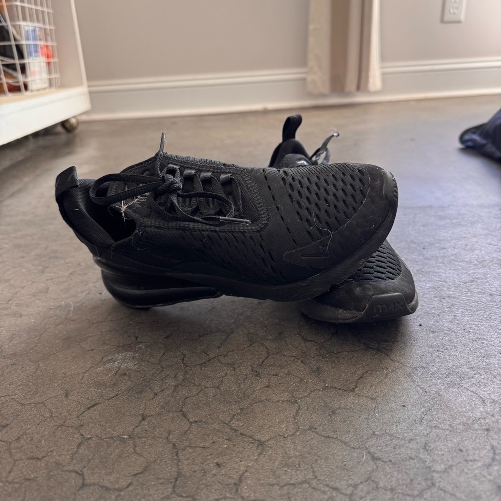 Nike Women's Black Athletic Shoes